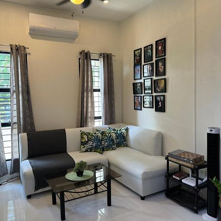 Home Away From Home. Bacolod Exterior photo